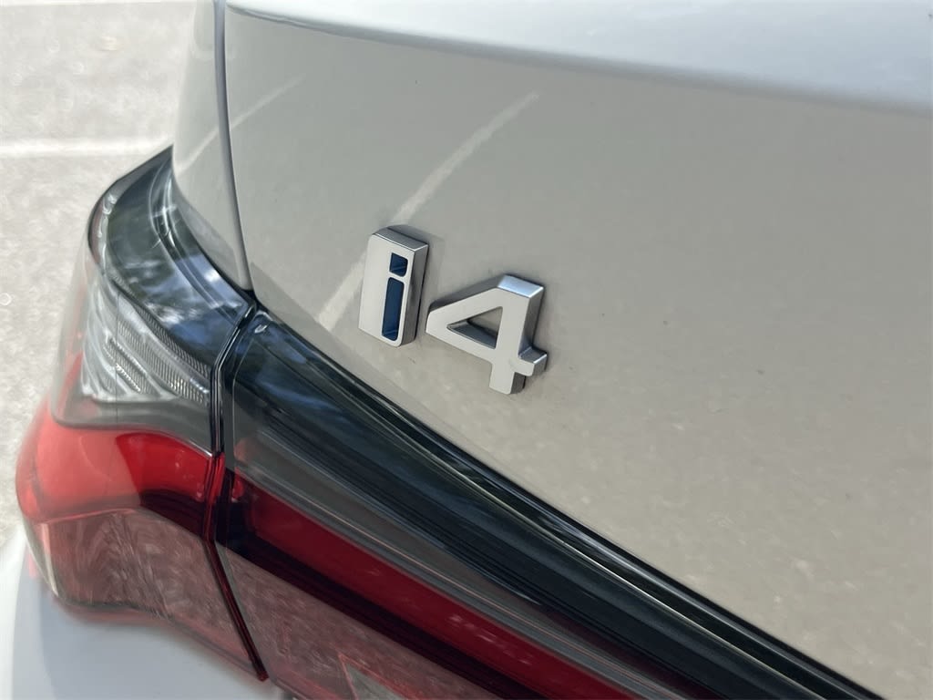 Thumbnail: 2025 BMW i4 - 7