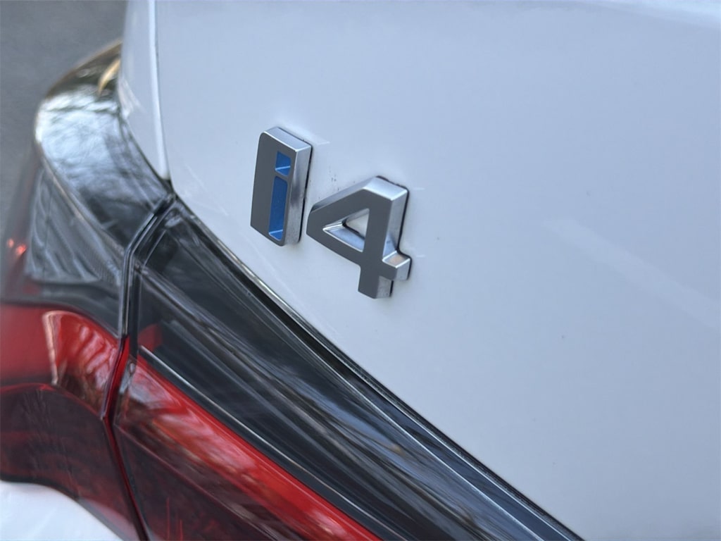 Thumbnail: 2025 BMW i4 - 27