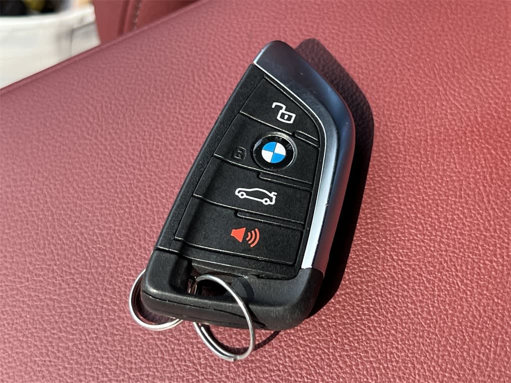 Thumbnail: 2025 BMW i4 - 19