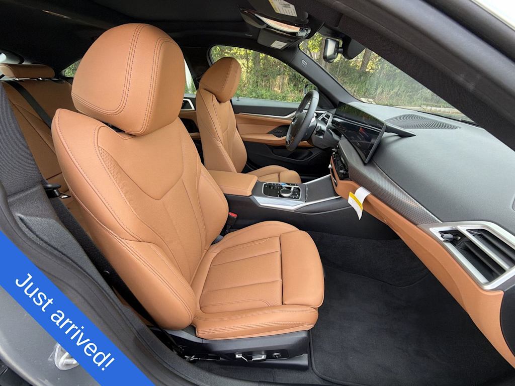 Thumbnail: 2026 BMW i4 - 11