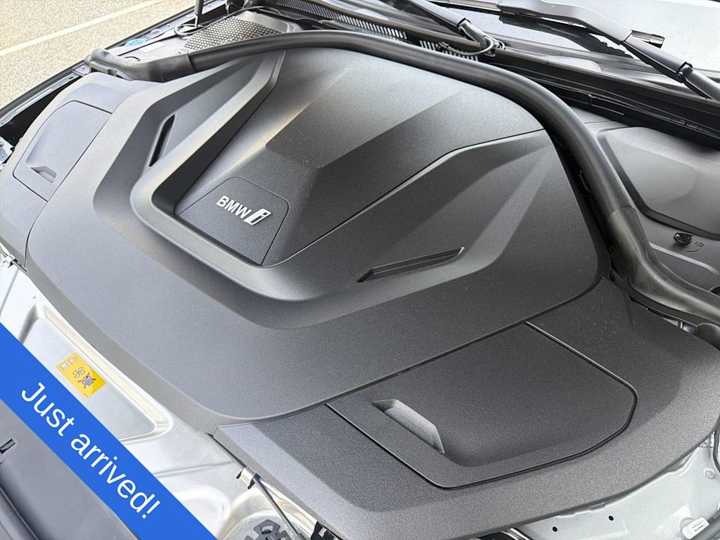 Thumbnail: 2026 BMW i4 - 27