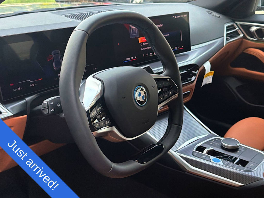 Thumbnail: 2026 BMW i4 - 13