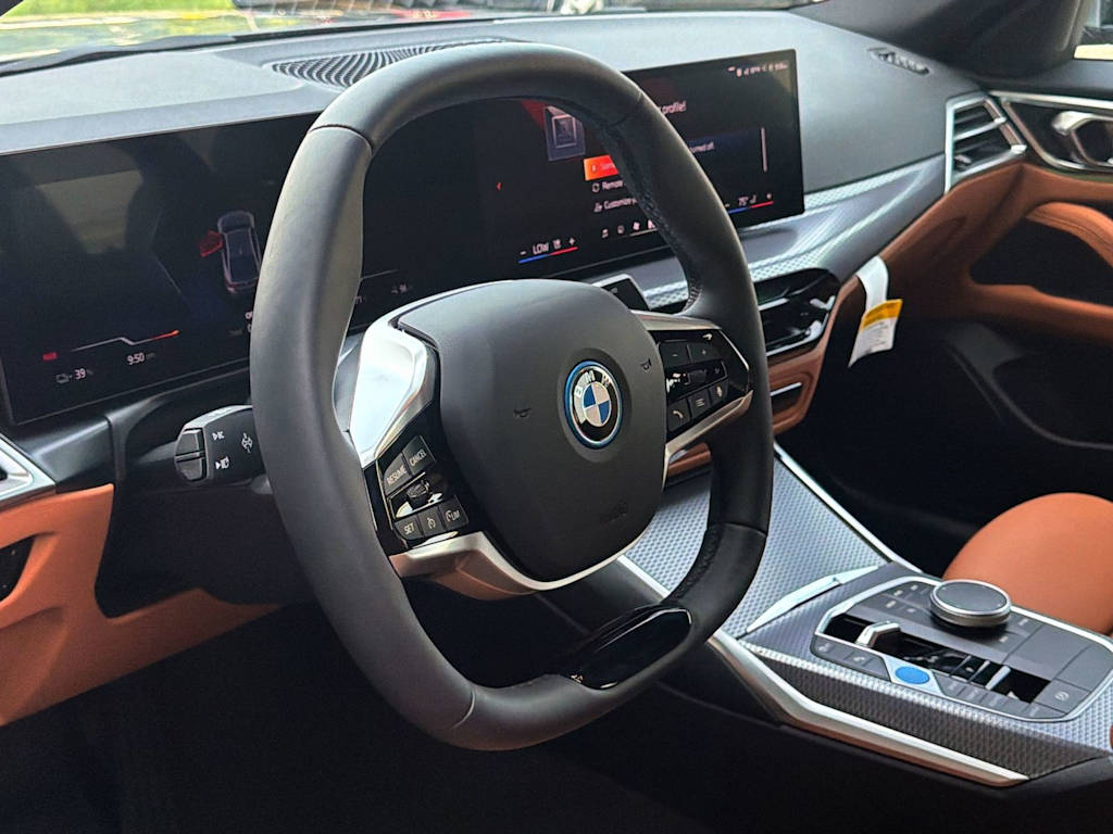 Thumbnail: 2026 BMW i4 - 13