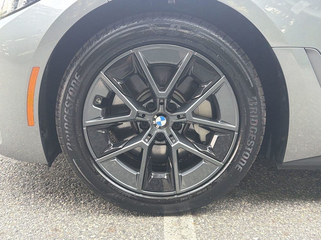 Thumbnail: 2026 BMW i4 - 8