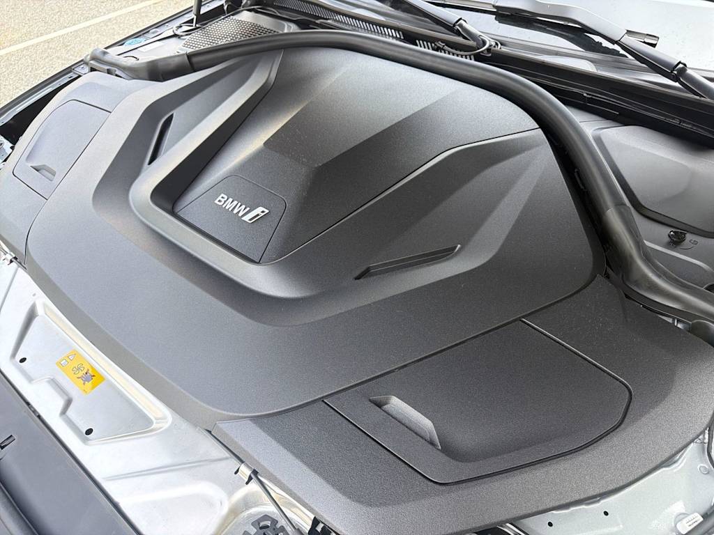 Thumbnail: 2026 BMW i4 - 28