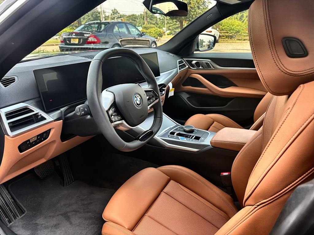 Thumbnail: 2026 BMW i4 - 2