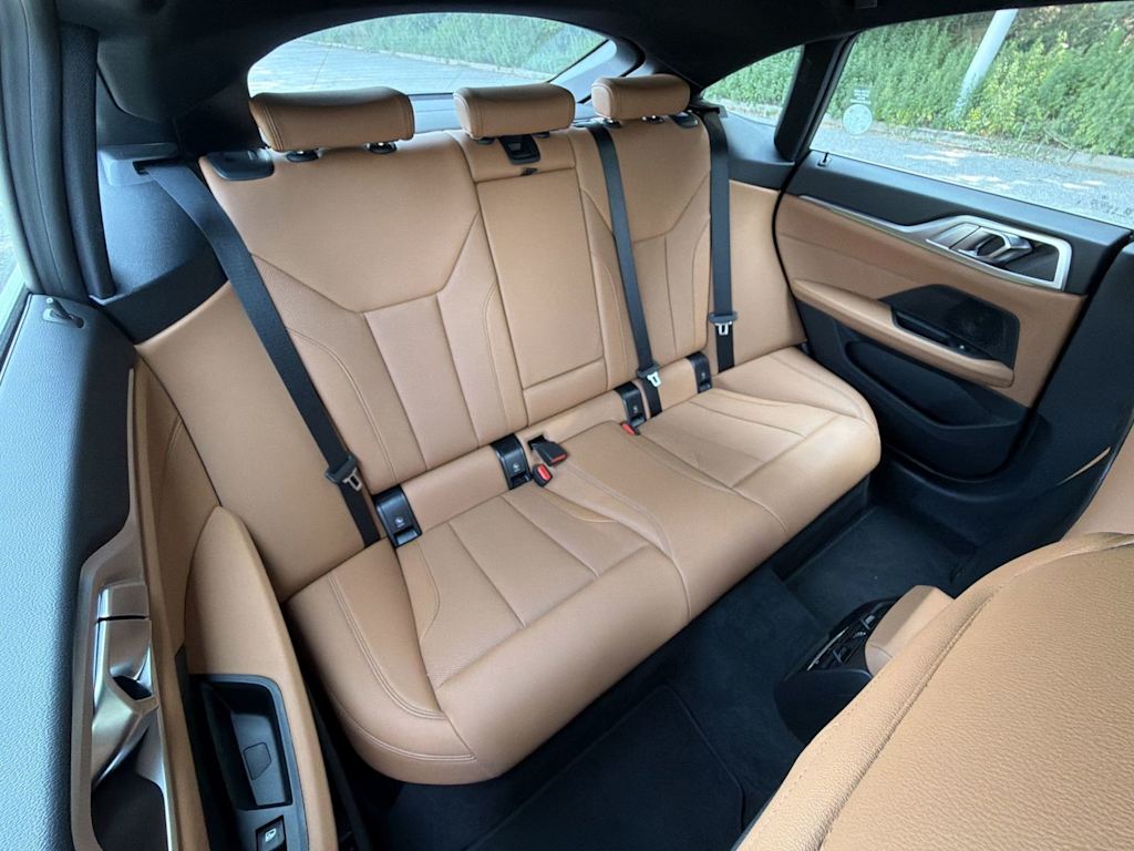 Thumbnail: 2026 BMW i4 - 29
