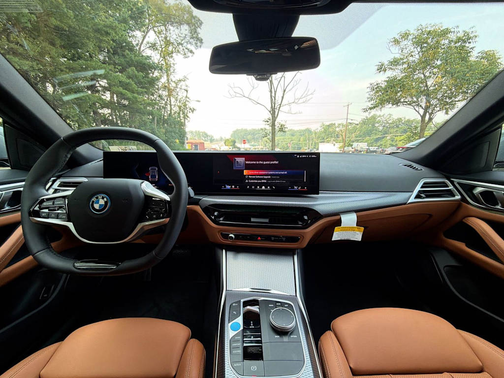 Thumbnail: 2026 BMW i4 - 9