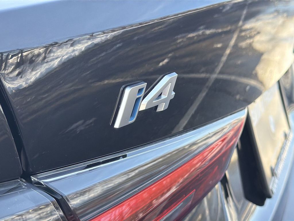 Thumbnail: 2025 BMW i4 - 7