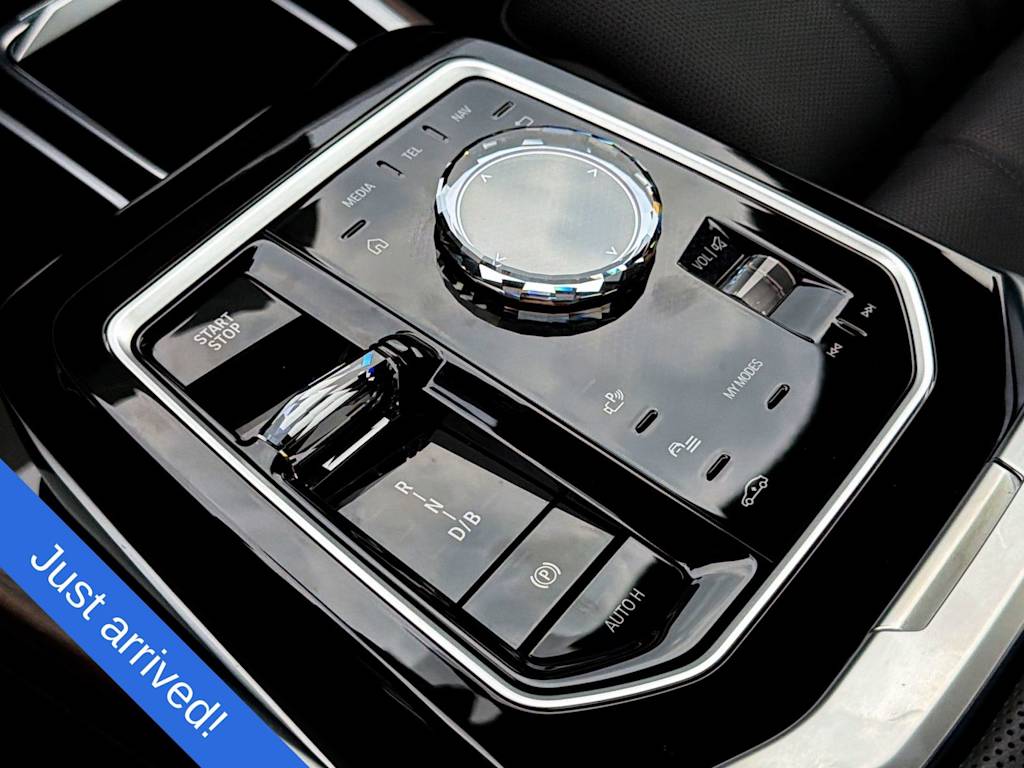 Thumbnail: 2026 BMW i7 - 16