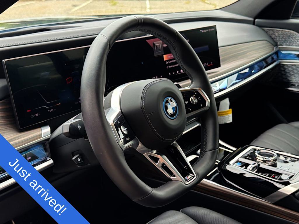 Thumbnail: 2026 BMW i7 - 14
