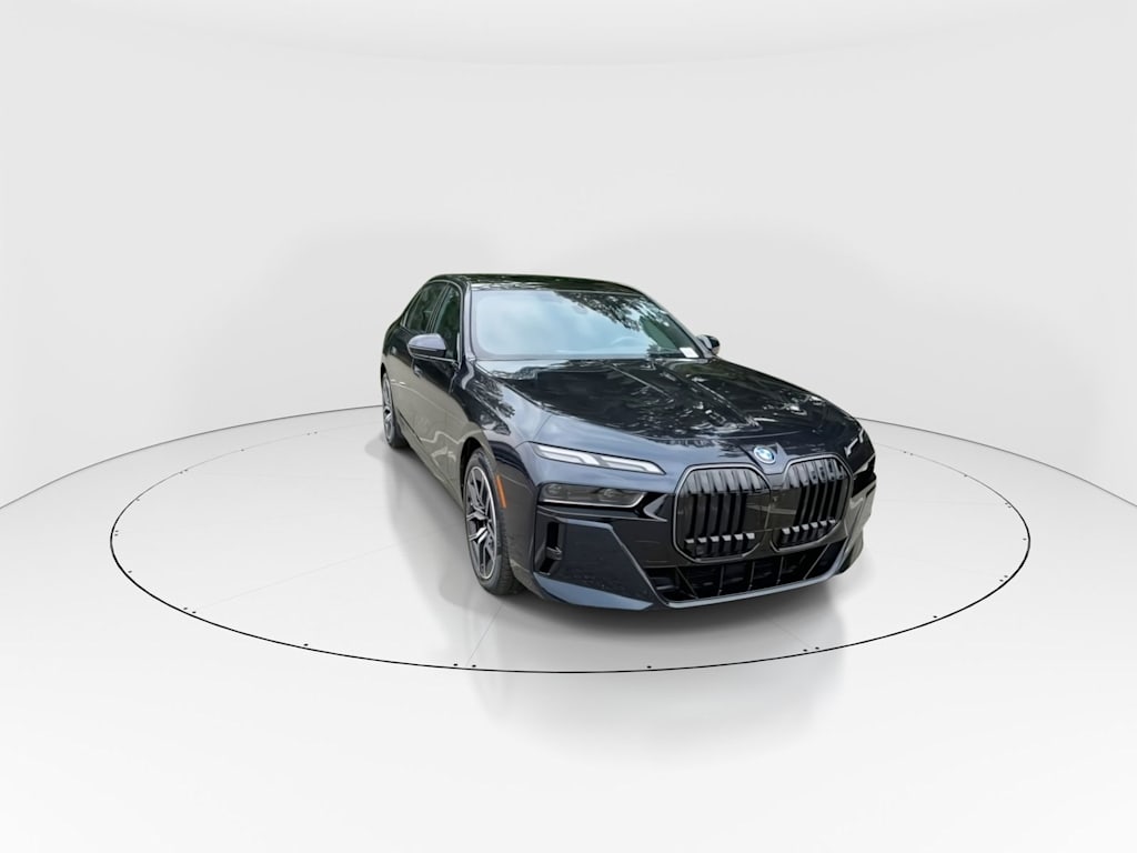 Thumbnail: 2026 BMW i7 - 21