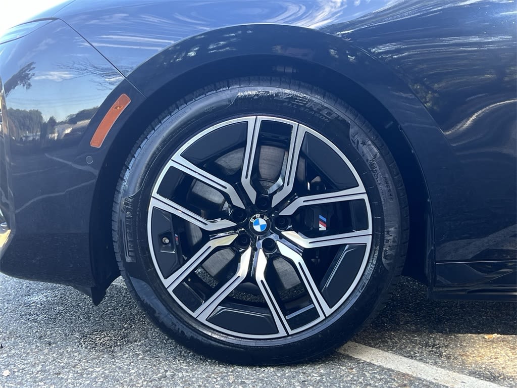 Thumbnail: 2025 BMW i7 - 8