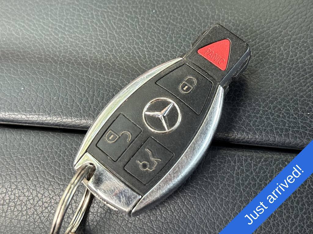 Thumbnail: 2016 Mercedes-Benz E-Class - 19