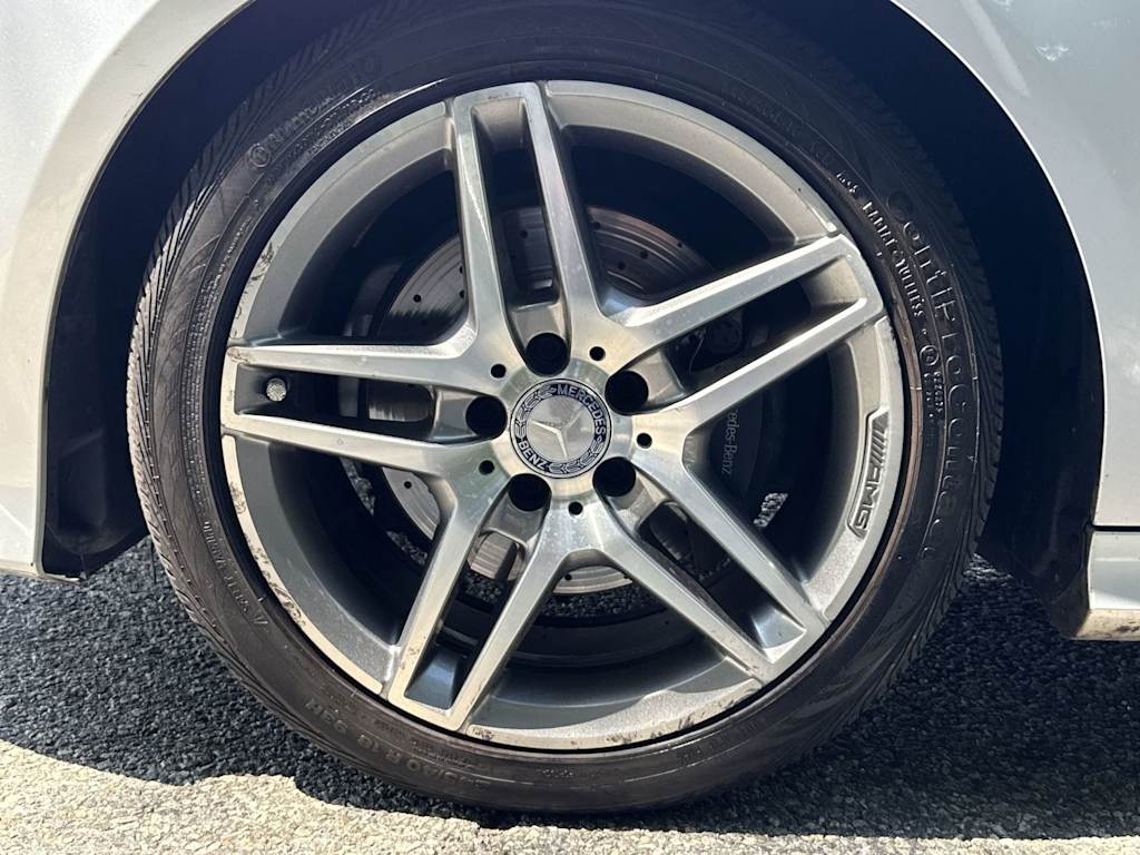 Thumbnail: 2016 Mercedes-Benz E-Class - 8