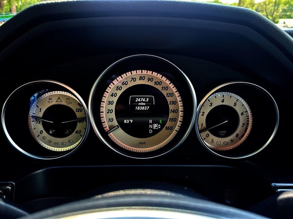 Thumbnail: 2016 Mercedes-Benz E-Class - 16