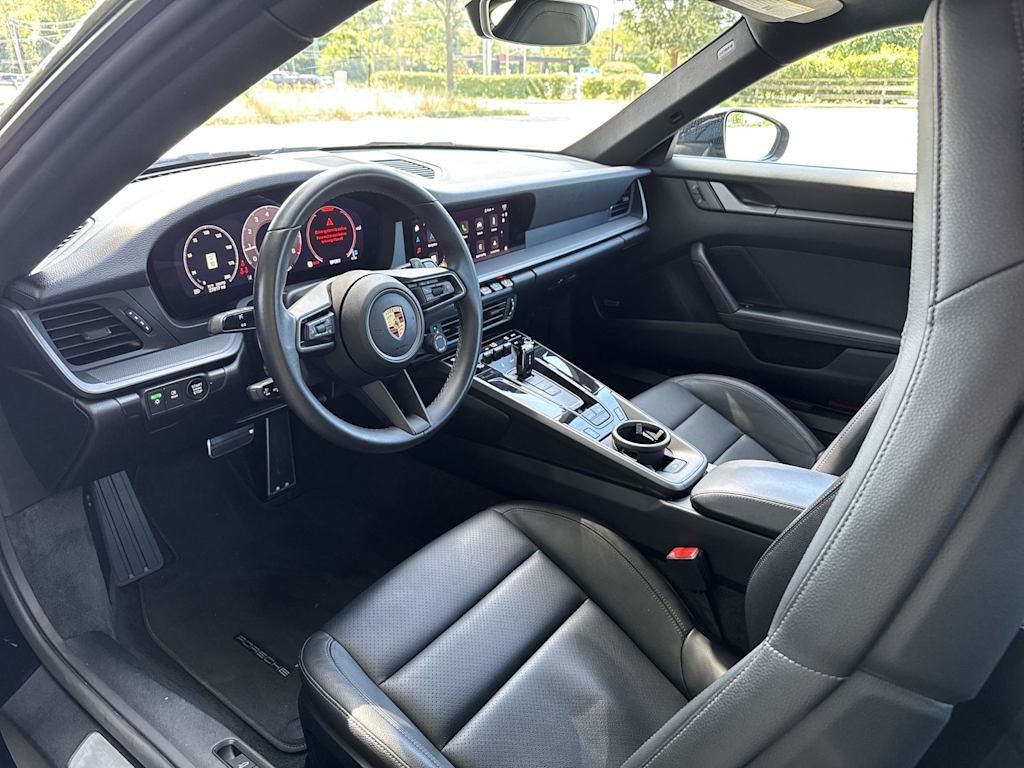 Thumbnail: 2025 Porsche 911 - 2