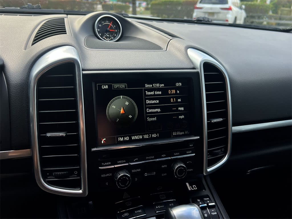 Thumbnail: 2016 Porsche Cayenne - 15