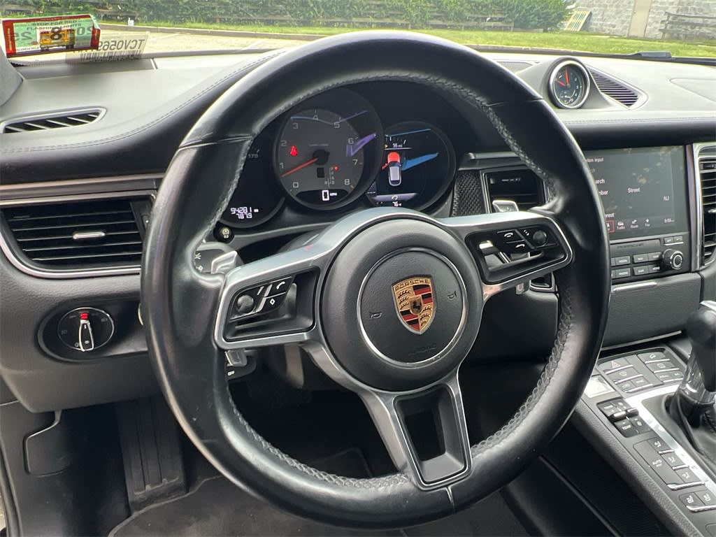 Thumbnail: 2018 Porsche Macan - 14