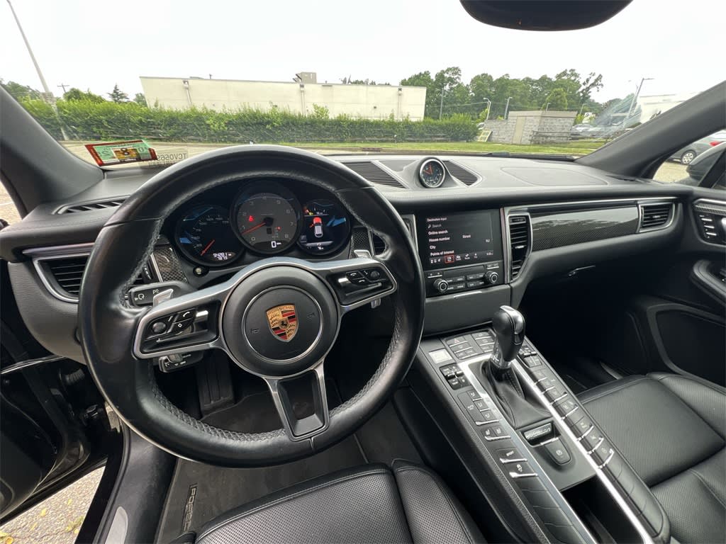 Thumbnail: 2018 Porsche Macan - 10