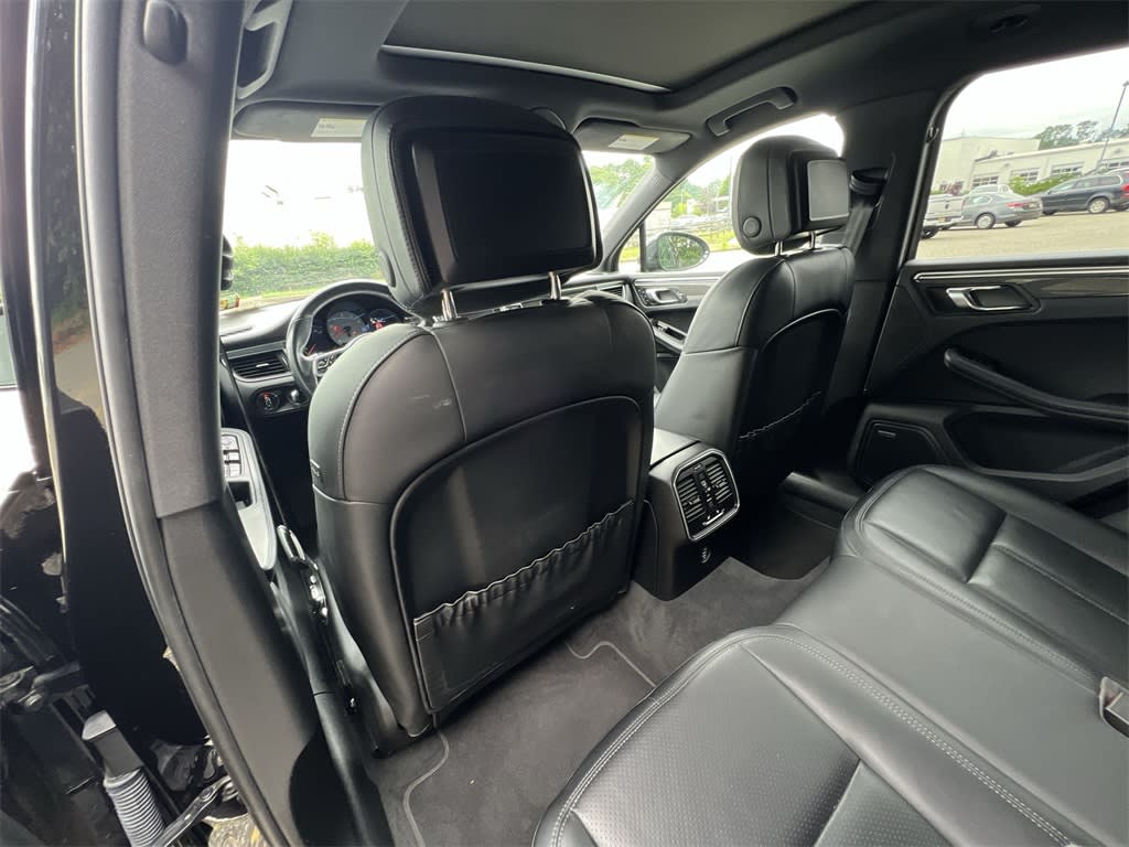 Thumbnail: 2018 Porsche Macan - 13