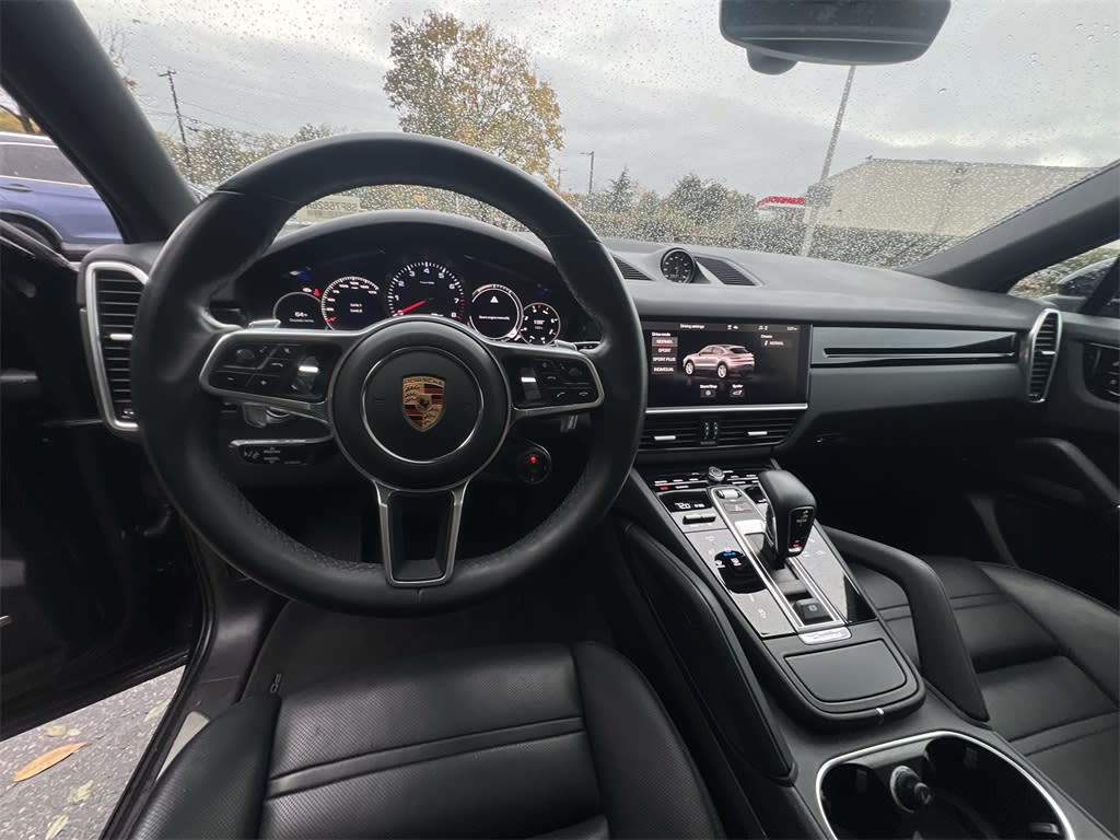 Thumbnail: 2021 Porsche Cayenne - 2