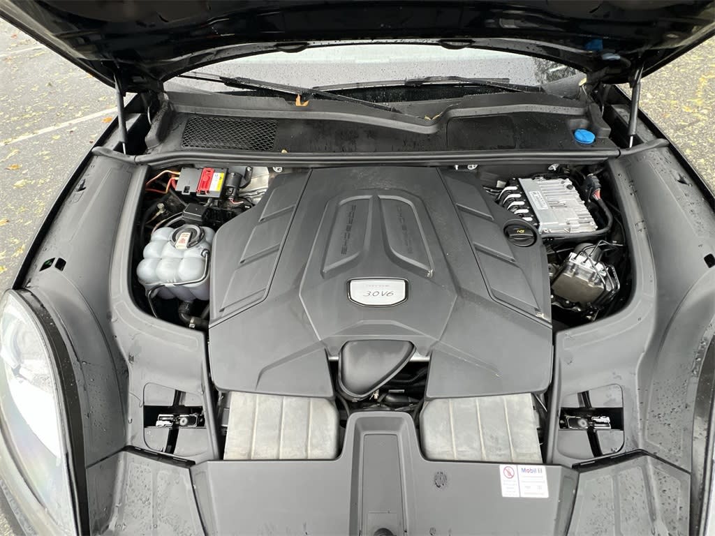 Thumbnail: 2021 Porsche Cayenne - 9