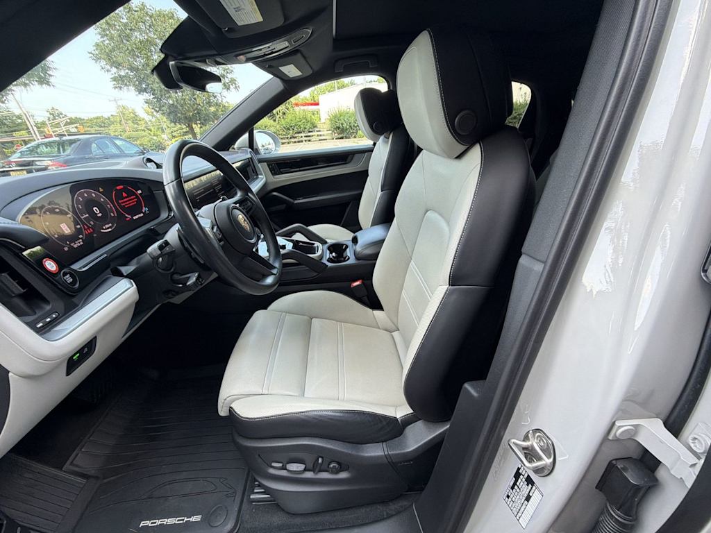 Thumbnail: 2024 Porsche Cayenne - 11