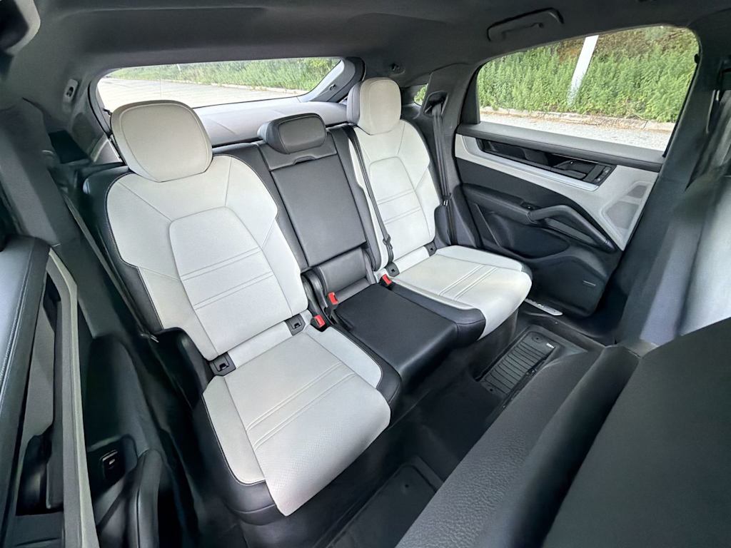 Thumbnail: 2024 Porsche Cayenne - 12