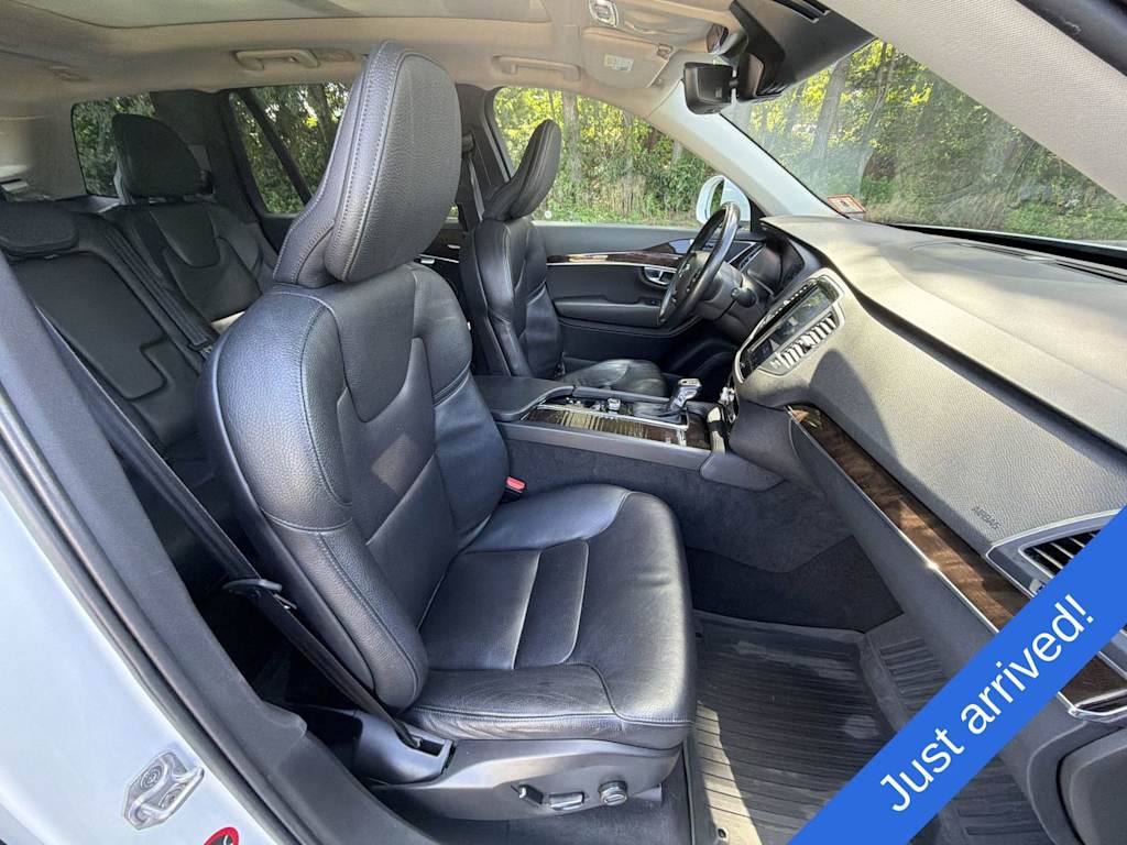 Thumbnail: 2019 Volvo XC90 - 12