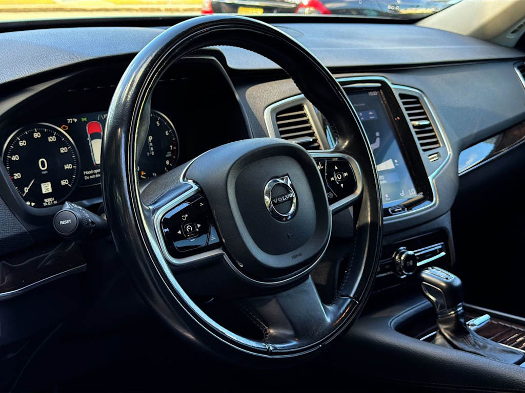 Thumbnail: 2019 Volvo XC90 - 14