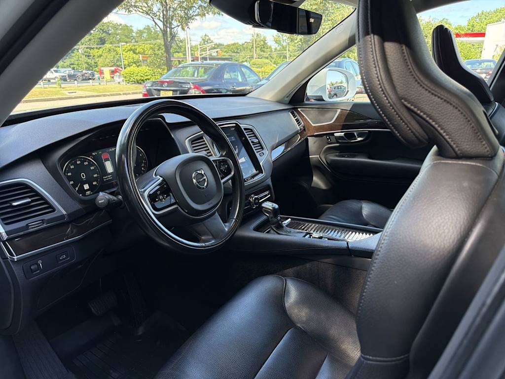 Thumbnail: 2019 Volvo XC90 - 2