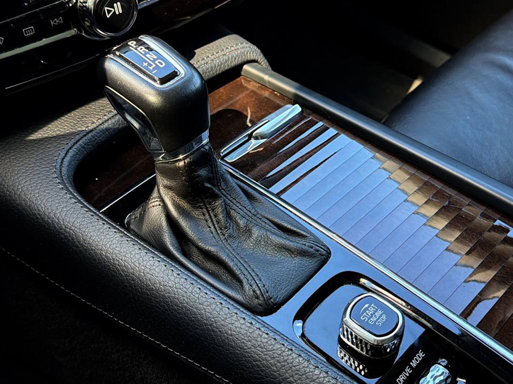 Thumbnail: 2019 Volvo XC90 - 16