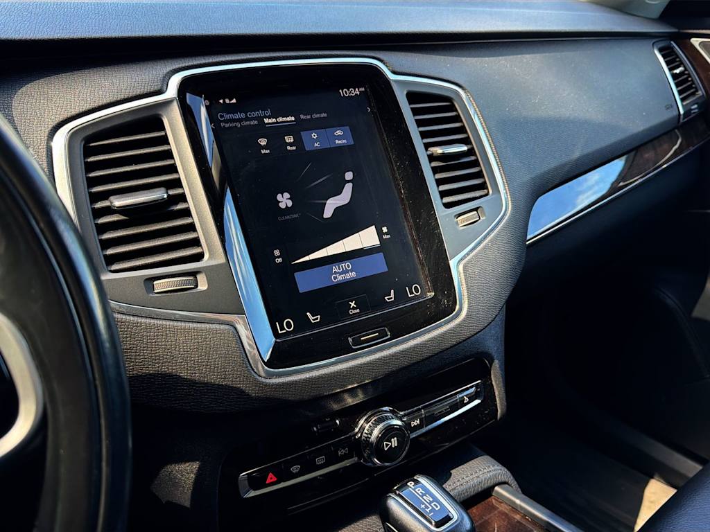 Thumbnail: 2019 Volvo XC90 - 15