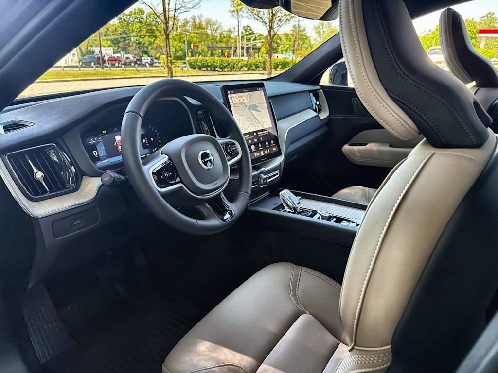 Thumbnail: 2026 Volvo XC60 - 2