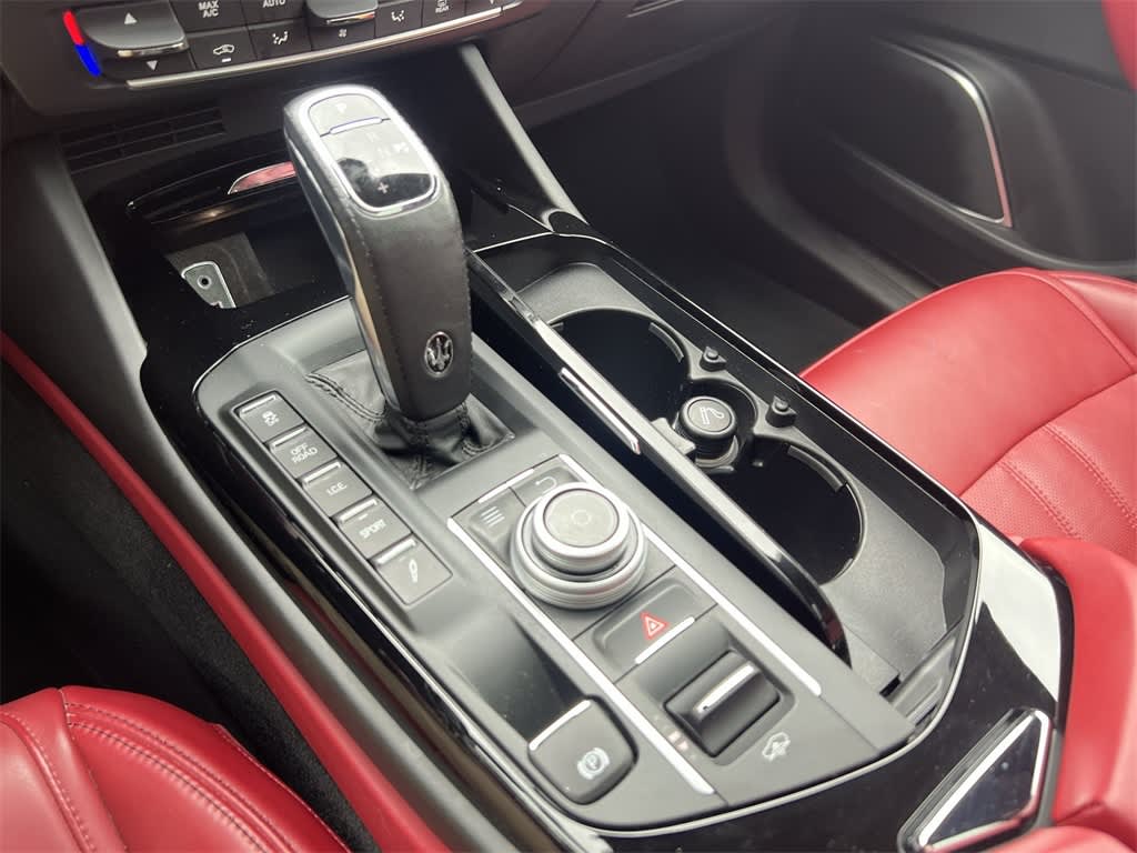 Thumbnail: 2019 Maserati Levante - 15