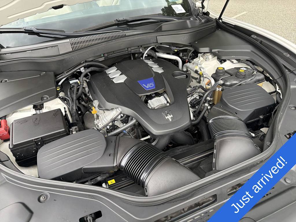 Thumbnail: 2020 Maserati Levante - 9