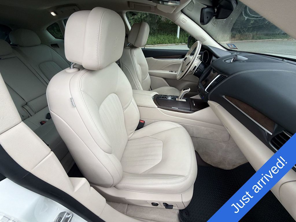 Thumbnail: 2020 Maserati Levante - 28