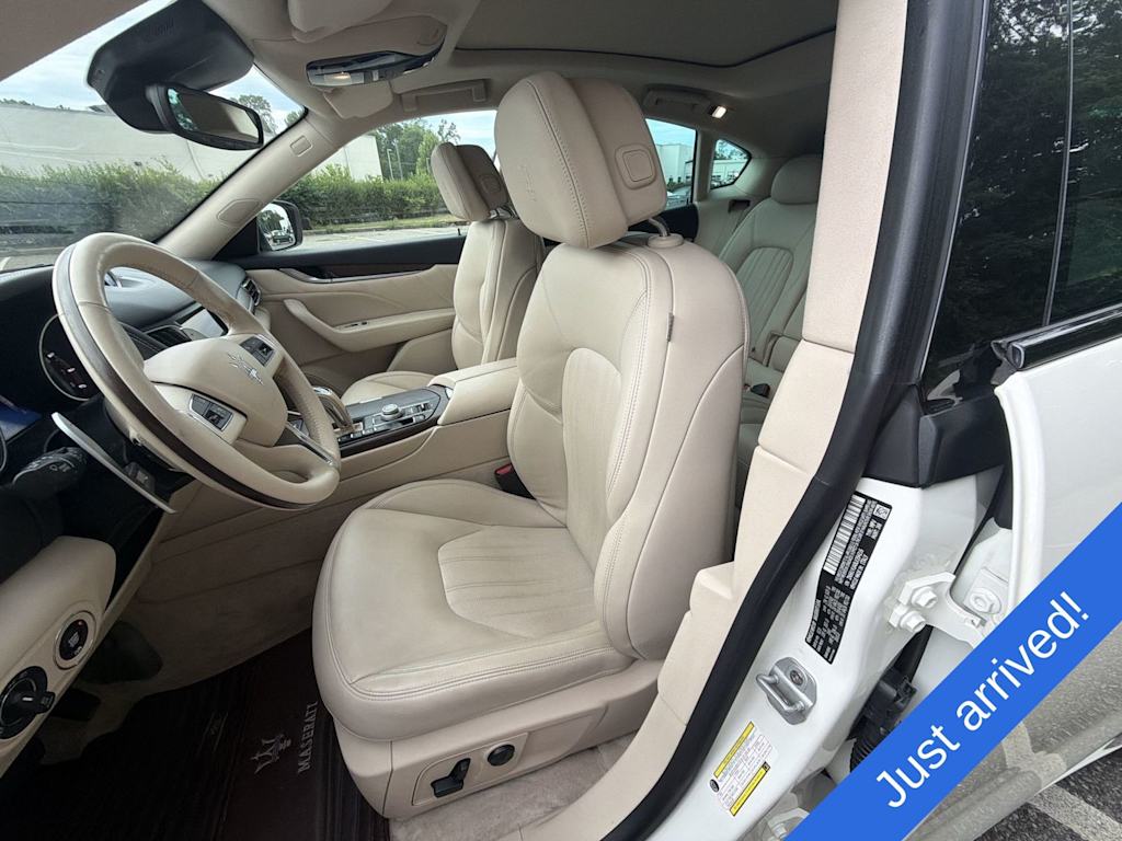 Thumbnail: 2020 Maserati Levante - 12