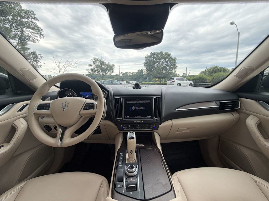 Thumbnail: 2020 Maserati Levante - 2