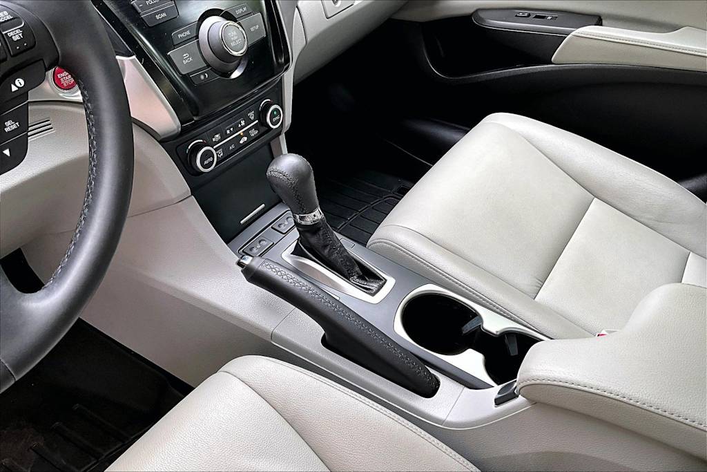 Thumbnail: 2016 Acura ILX - 16