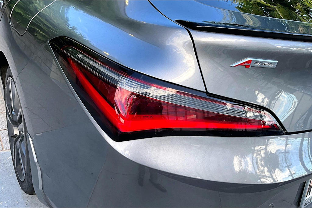 Thumbnail: 2023 Acura Integra - 32