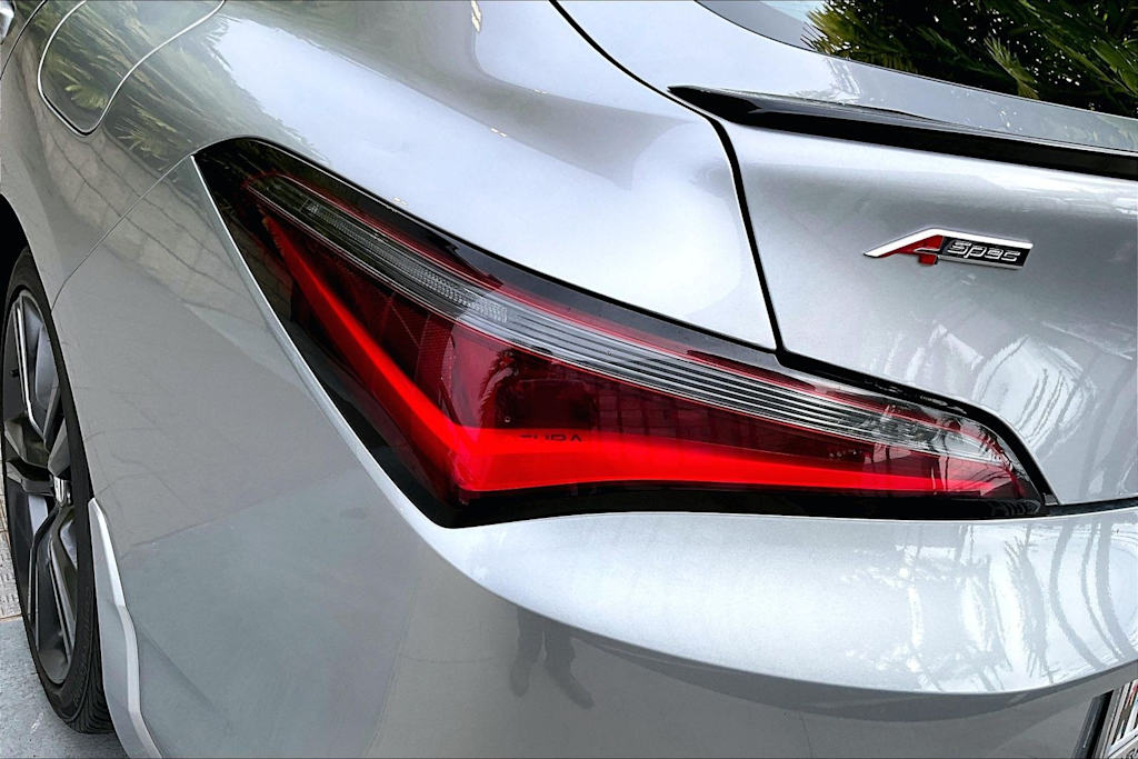 Thumbnail: 2023 Acura Integra - 32