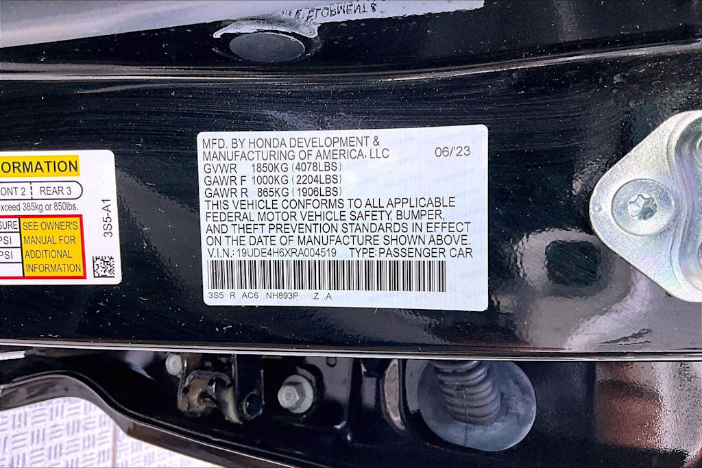 Thumbnail: 2024 Acura Integra - 20