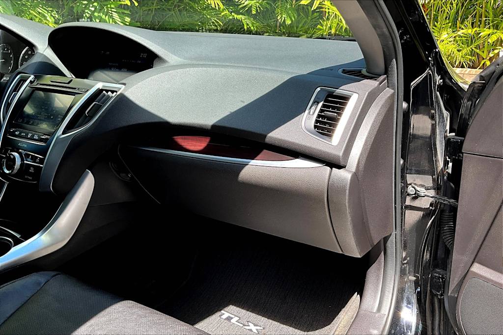 Thumbnail: 2015 Acura TLX - 25