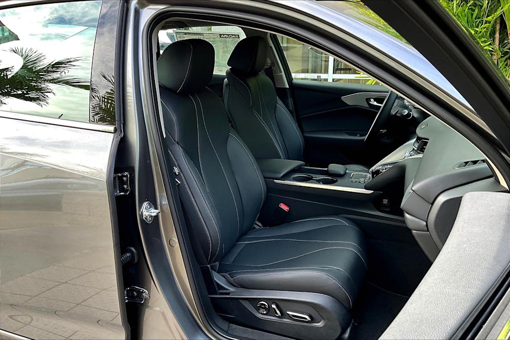 Thumbnail: 2025 Acura TLX - 12