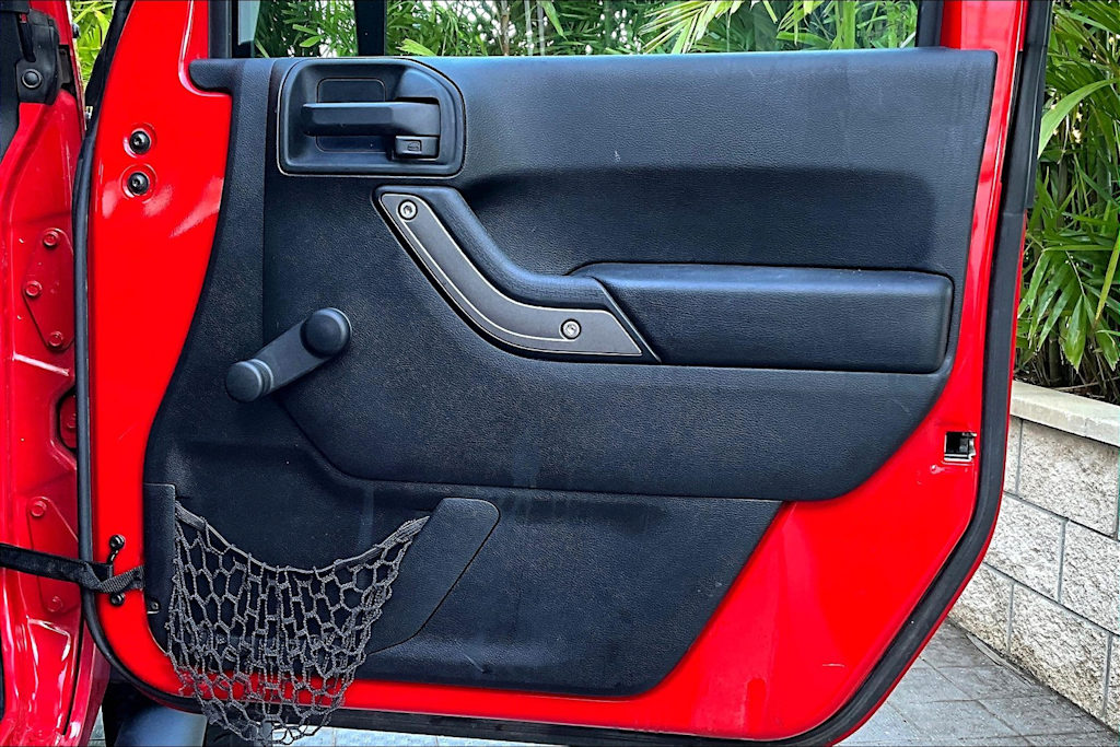 Thumbnail: 2017 Jeep Wrangler - 28