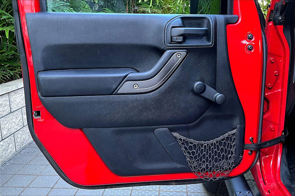 Thumbnail: 2017 Jeep Wrangler - 27