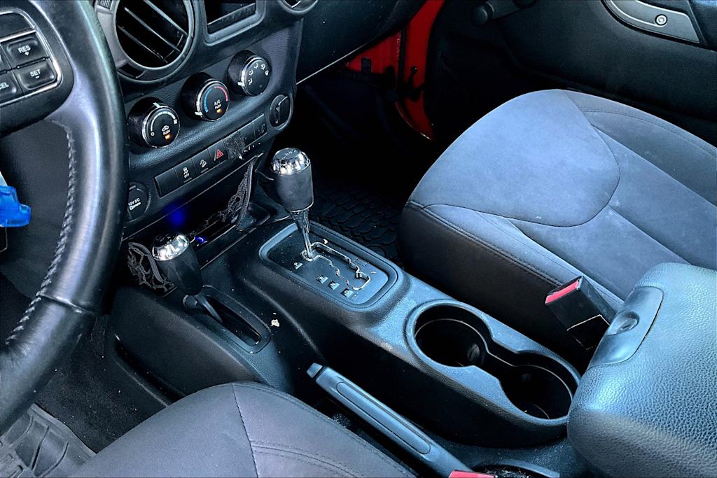 Thumbnail: 2017 Jeep Wrangler - 17