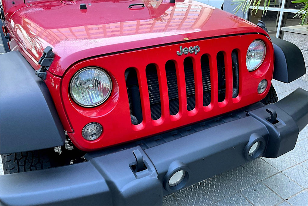 Thumbnail: 2017 Jeep Wrangler - 33